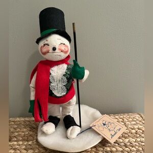 Annalee Dolls 1994 Snowman.  Good condition. 9 inches tall. Made in the ISA.